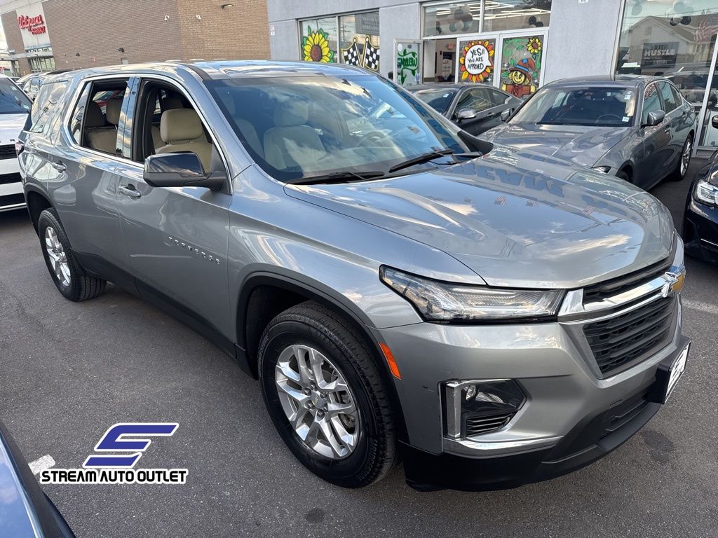 2023 Chevrolet Traverse LS photo 11