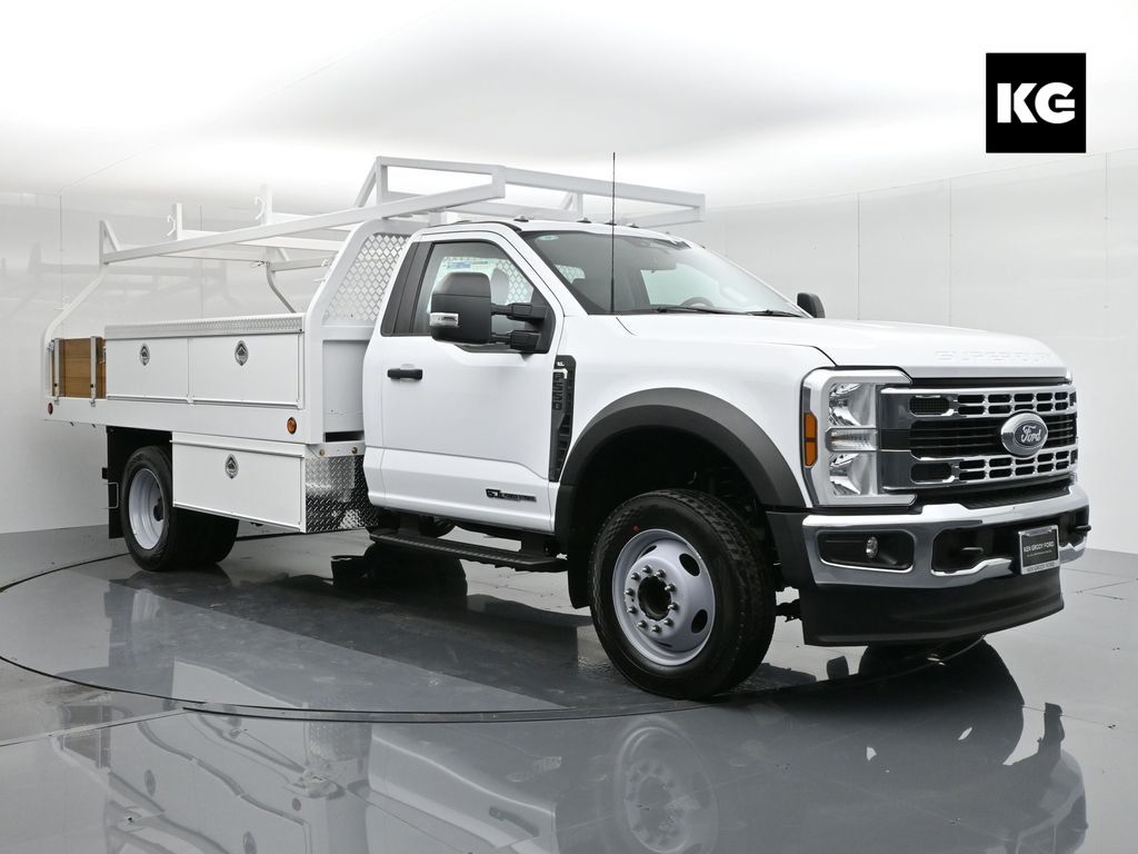2024 Ford F-550 Super Duty Chassis Cab XL's photo
