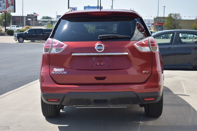 2016 Nissan Rogue SV photo 6