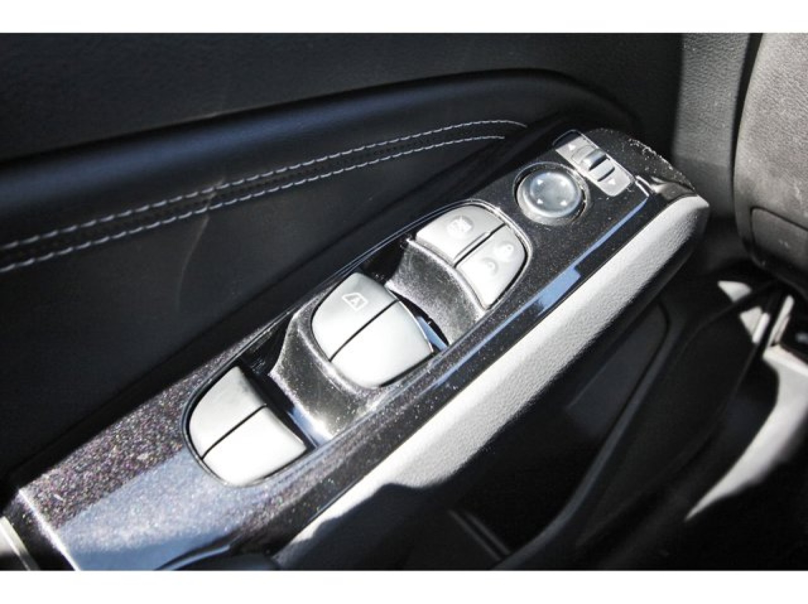 2023 Nissan Altima 2.5 SL  at Robbins Nissan