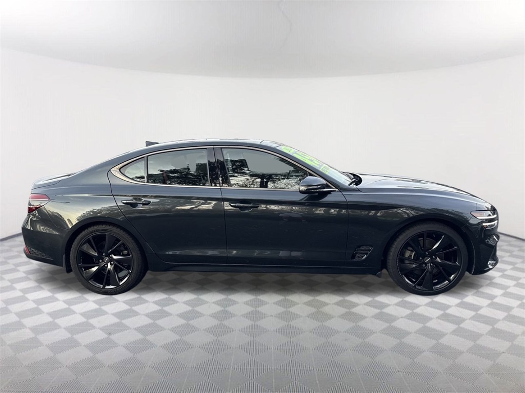 2023 Genesis G70 2.0T Sport Prestige photo 4