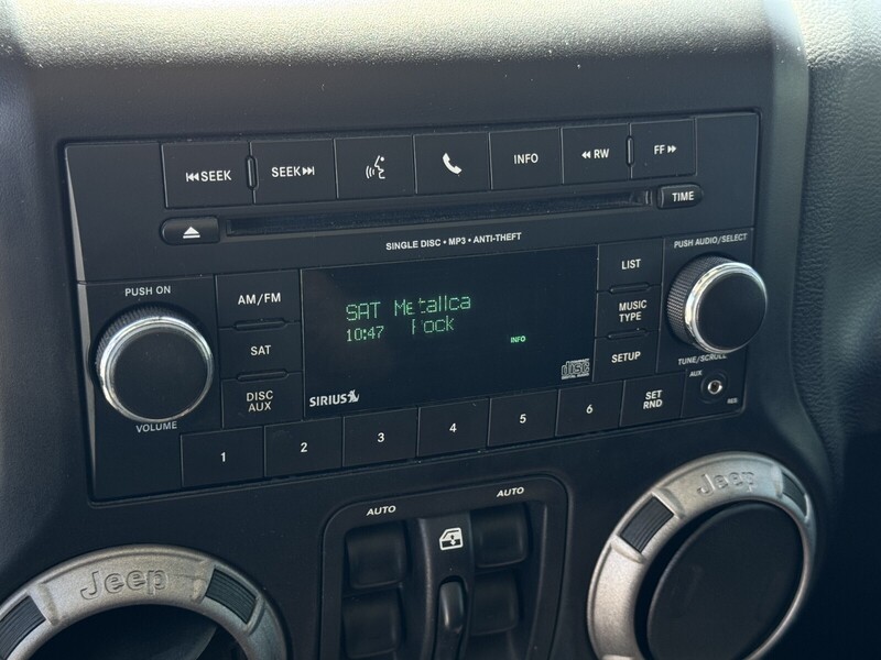 2012 Jeep Wrangler Unlimited Sport photo 14