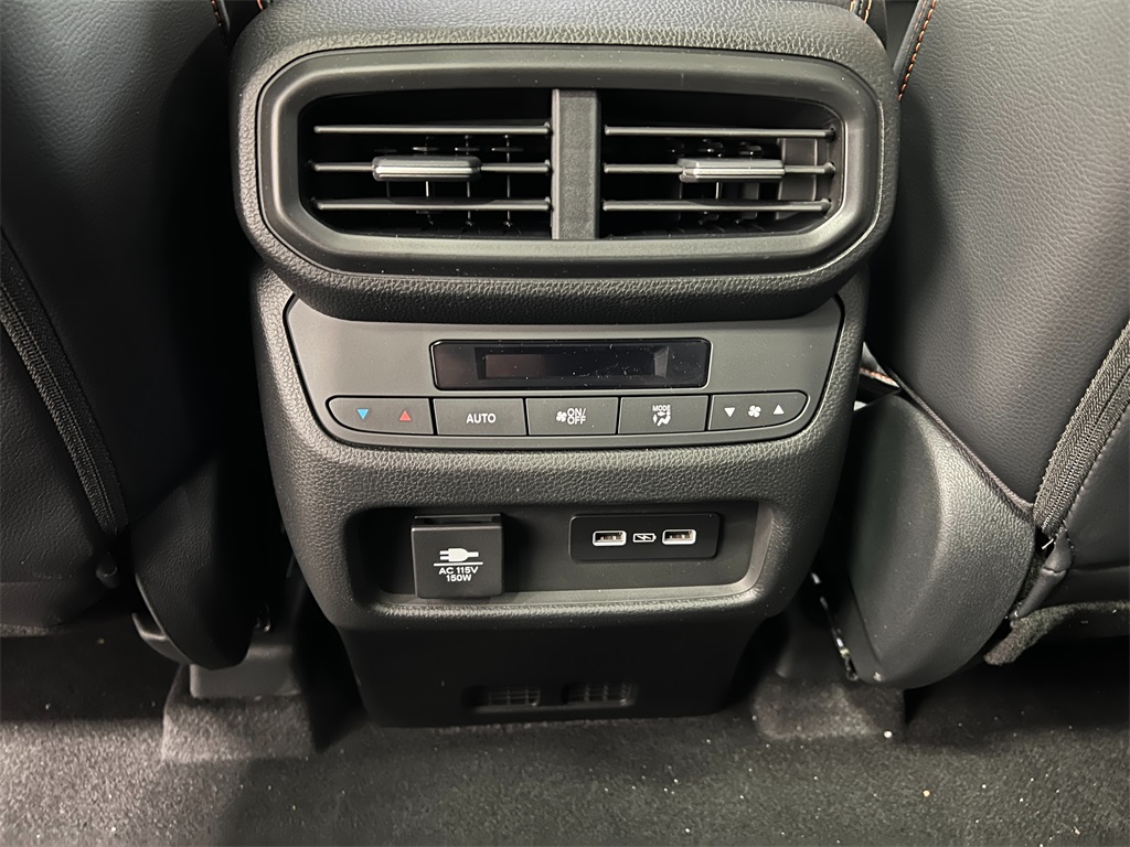 2025 Honda Pilot TrailSport photo 24