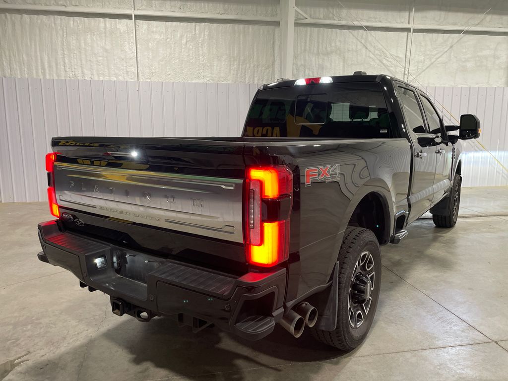 2024 Ford F-350 Platinum photo 4