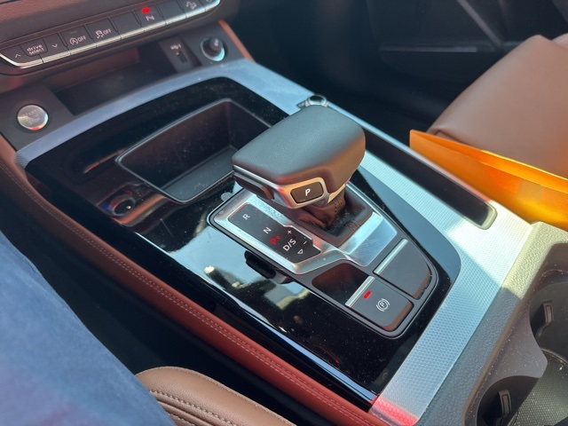 2025 Audi Q5 45 S line Premium Plus photo 3