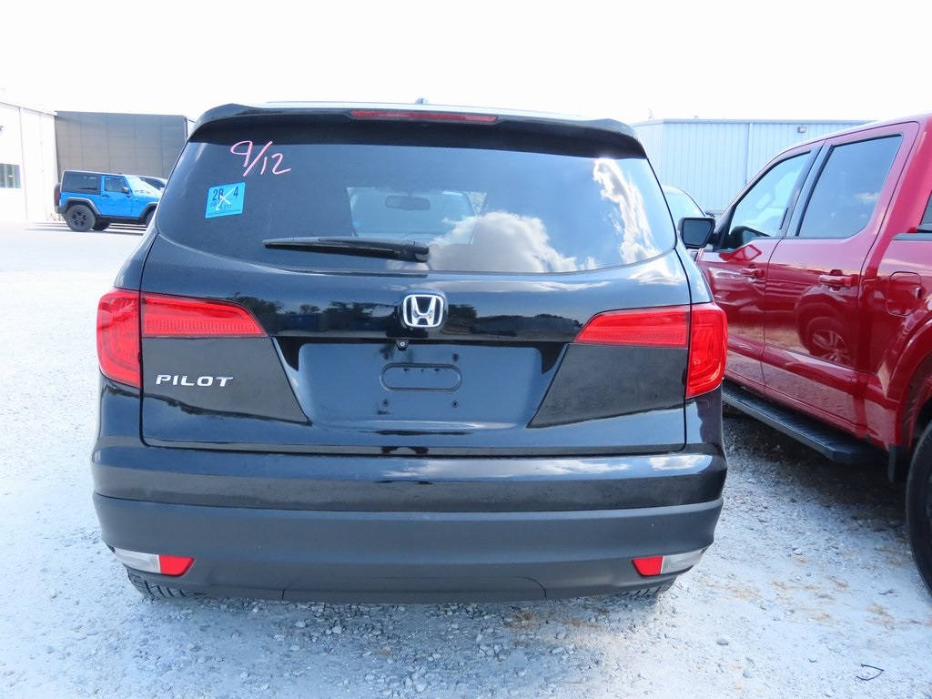 2017 Honda Pilot EX-L photo 12