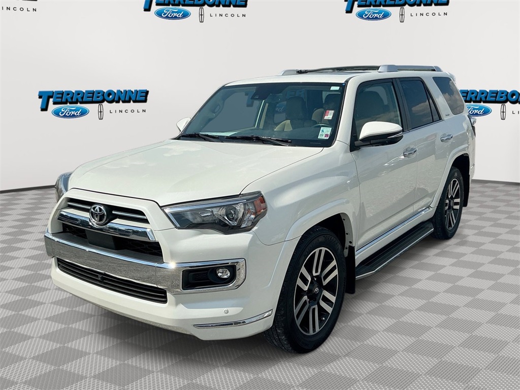 2022 Toyota 4Runner Limited's photo