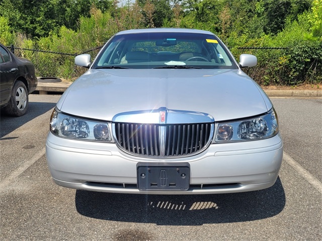 Used 1998 Lincoln Town Car SIGNATURE with VIN 1LNFM82W4WY723872 for sale in Milledgeville, GA