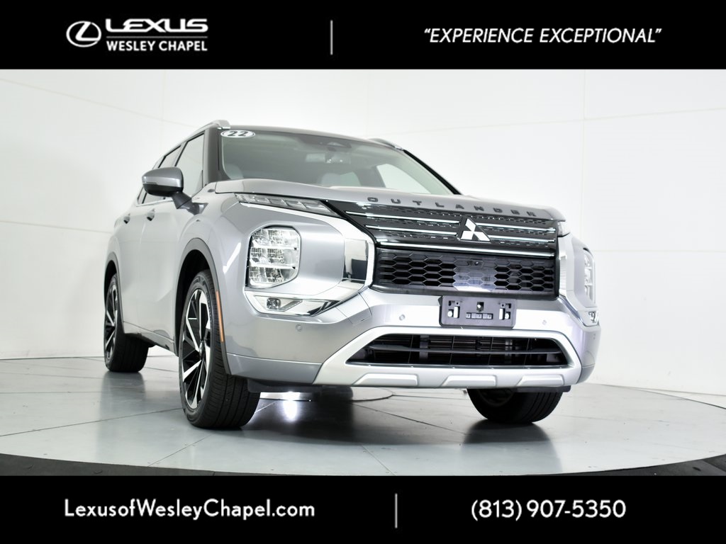 2022 Mitsubishi Outlander SEL Special Edition's photo