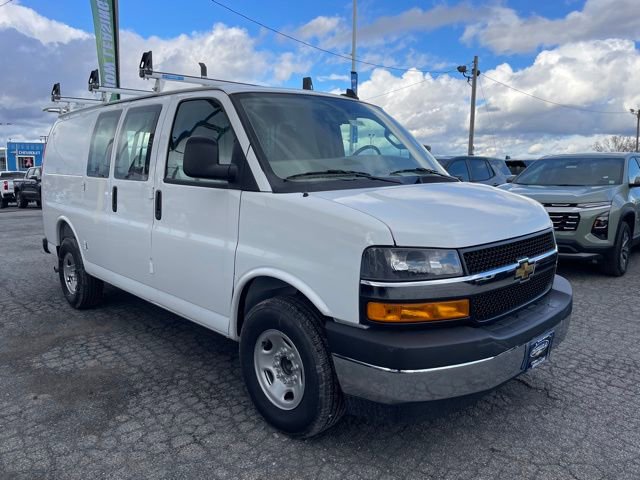 2025 Chevrolet Express Cargo Work Van's photo