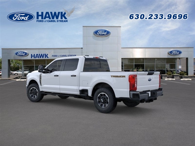 2025 Ford F-350 XLT photo 4