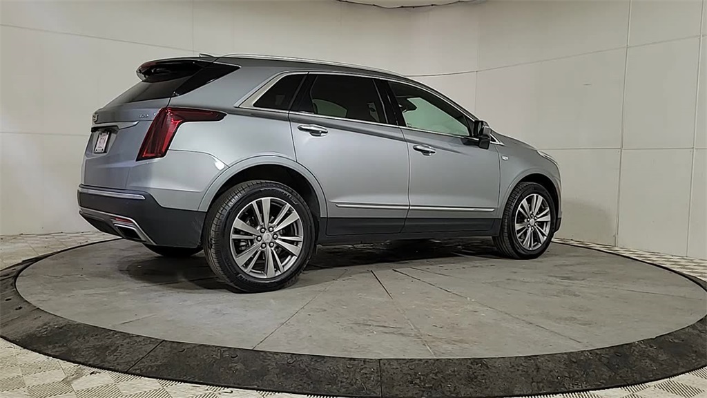 2025 CADILLAC XT5 - Image 6