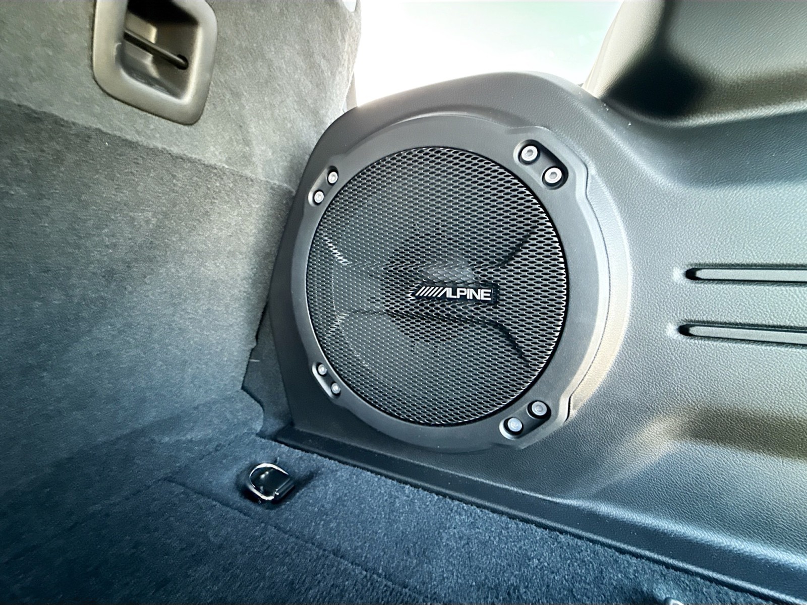 2025 Jeep Wrangler Sahara photo 27