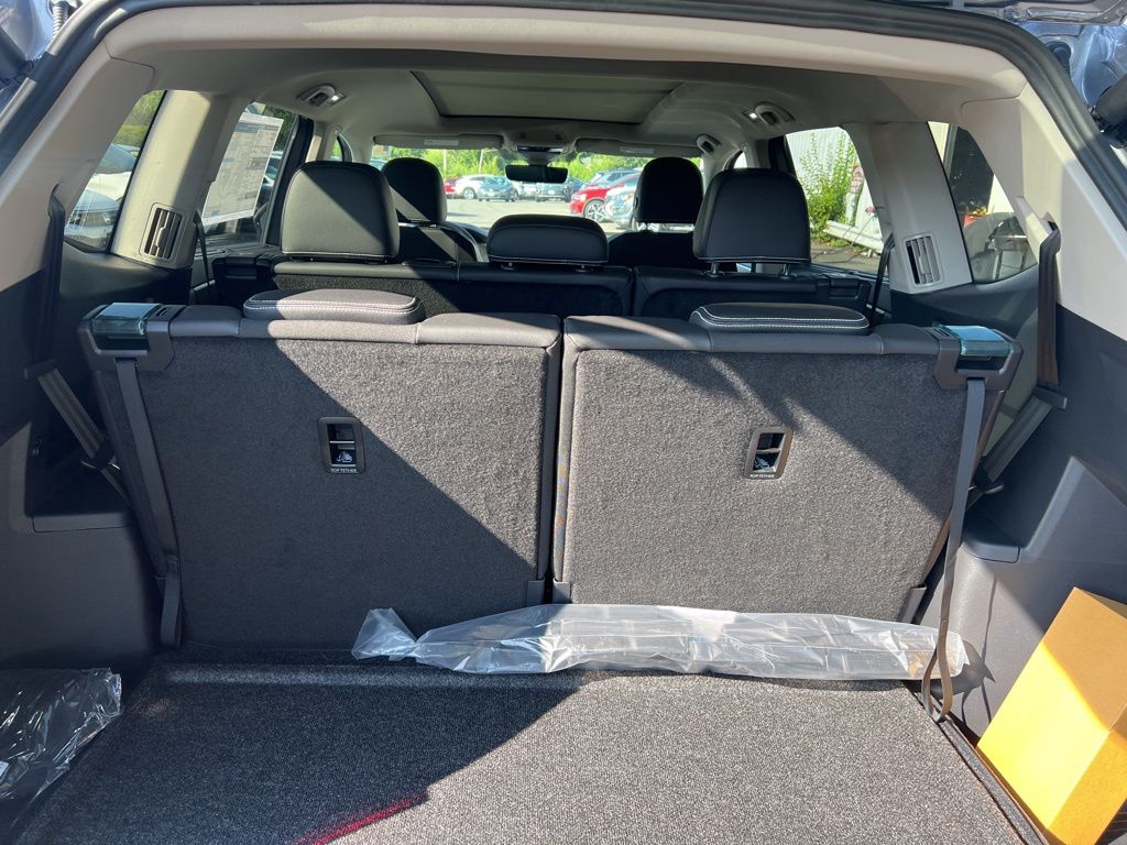 2026 Volkswagen Atlas SE Technology photo 12