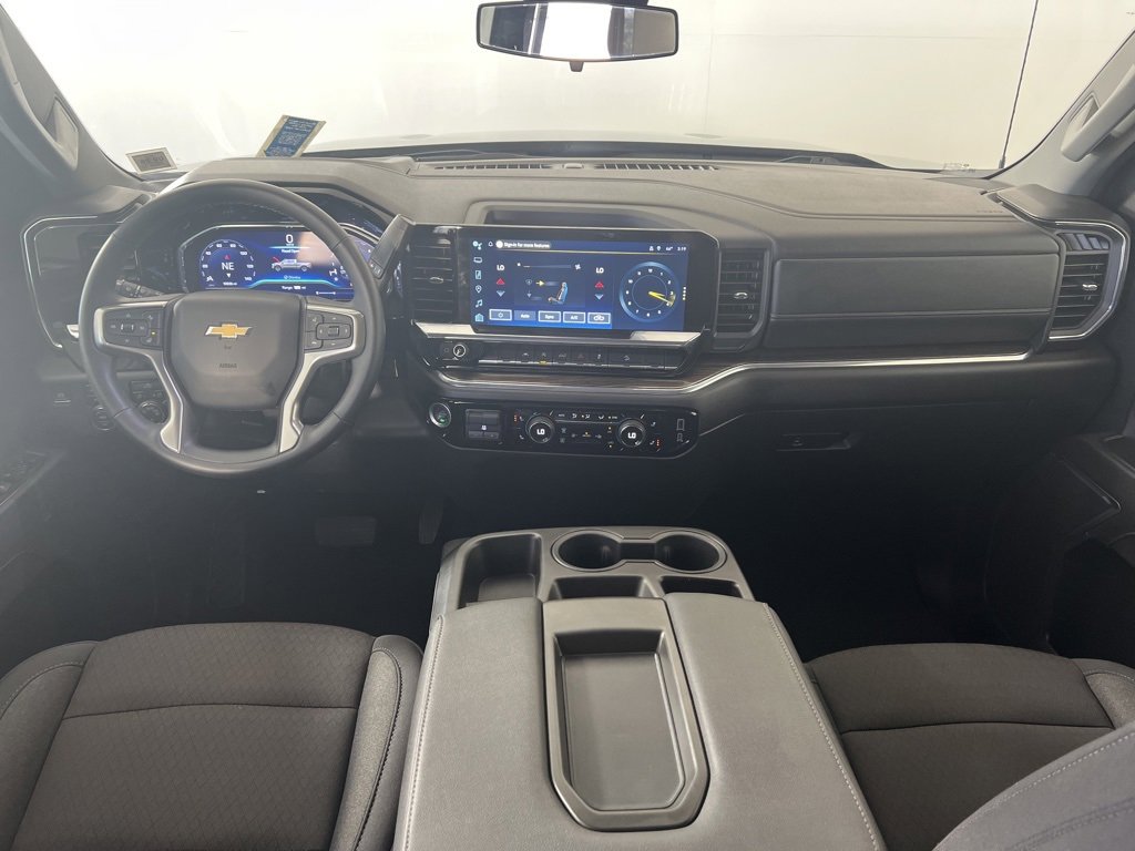 2025 Chevrolet Silverado 1500 LT photo 18