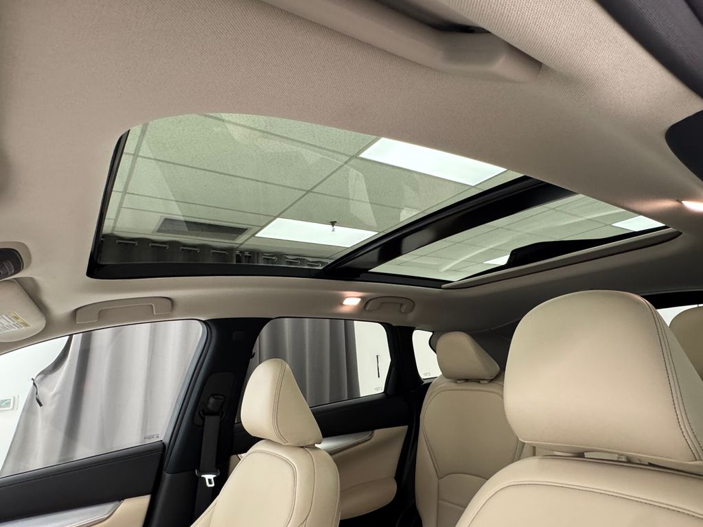 2020 Infiniti QX50 Luxe AWD photo 26