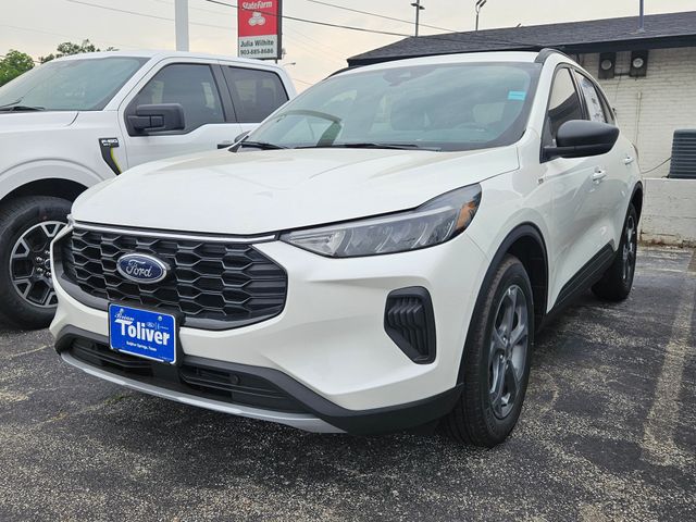 2025 Ford Escape ST-Line photo 2