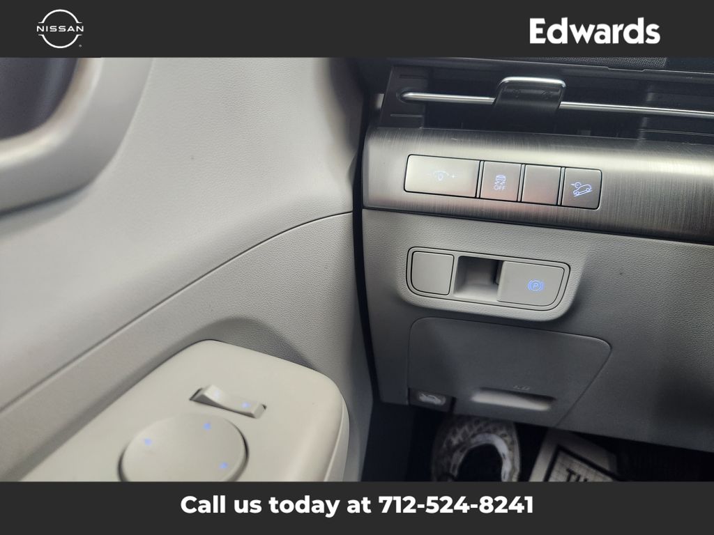 2024 Hyundai Kona SEL photo 19