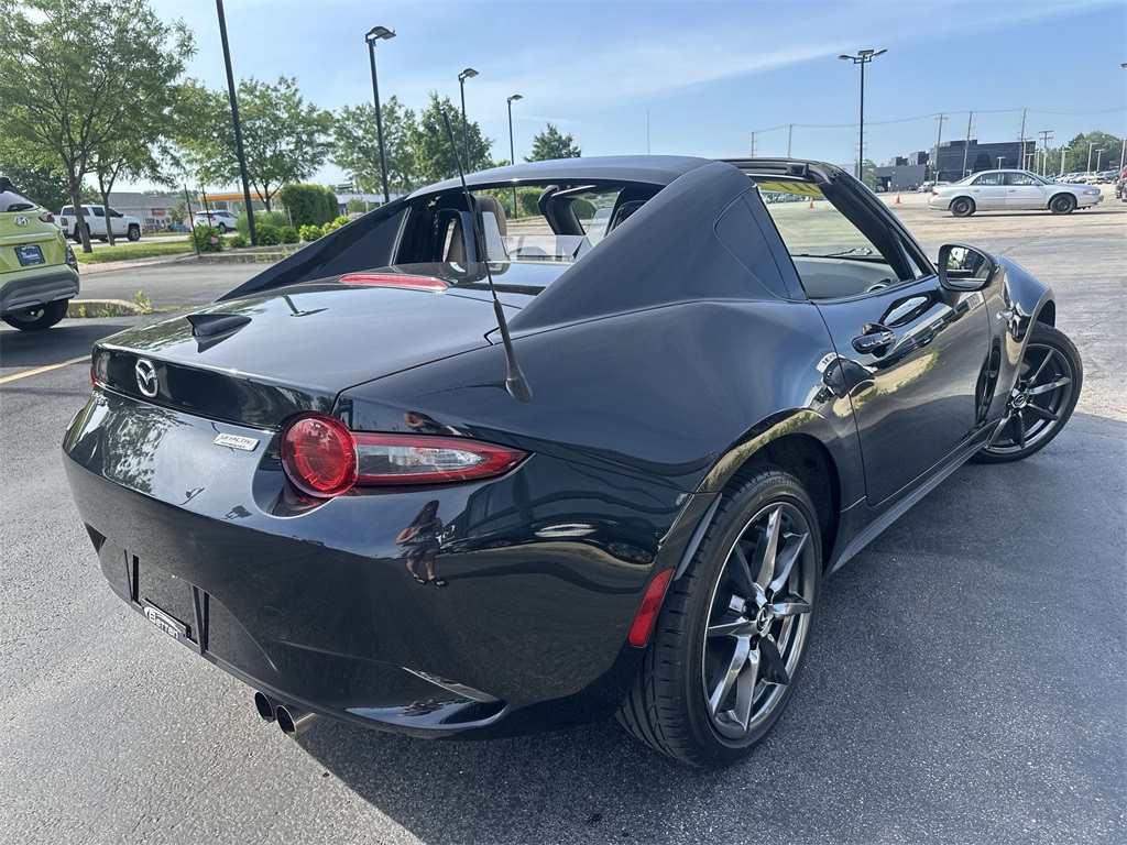 2017 Mazda MX-5 Miata RF Miata Grand Touring photo 3