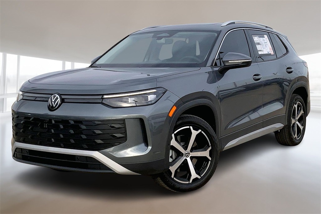 2026 Volkswagen Tiguan SE's photo