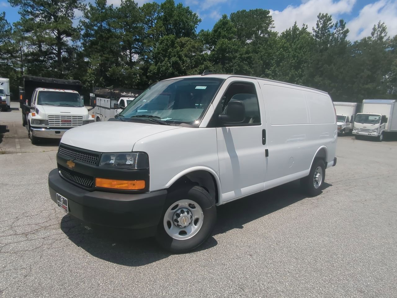 2025 Chevrolet Express Cargo Work Van's photo