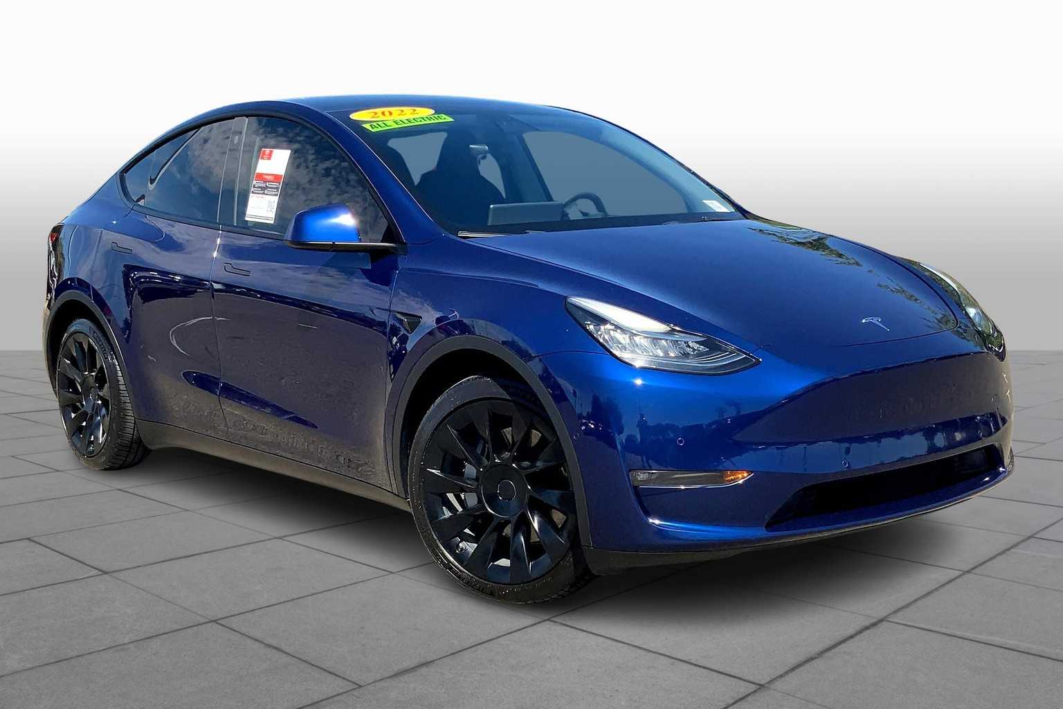 Used 2022 Tesla Model Y Long Range with VIN 7SAYGAEEXNF392537 for sale in Northfield, Minnesota
