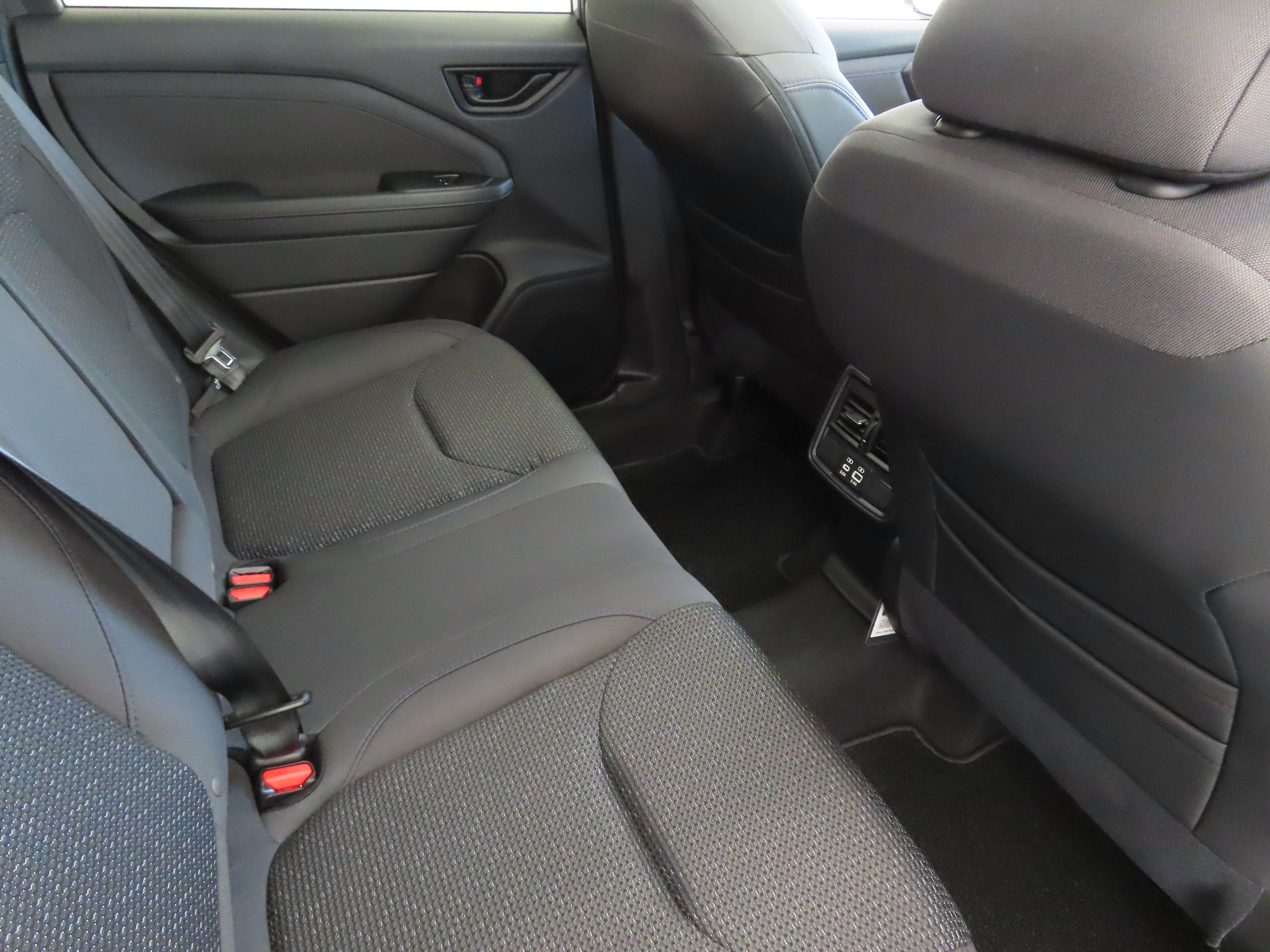 2025 Subaru Forester Premium Base photo 20