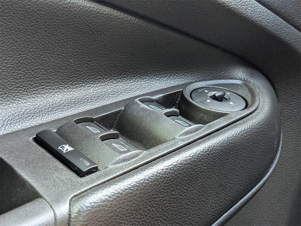 2014 Ford Escape S photo 18