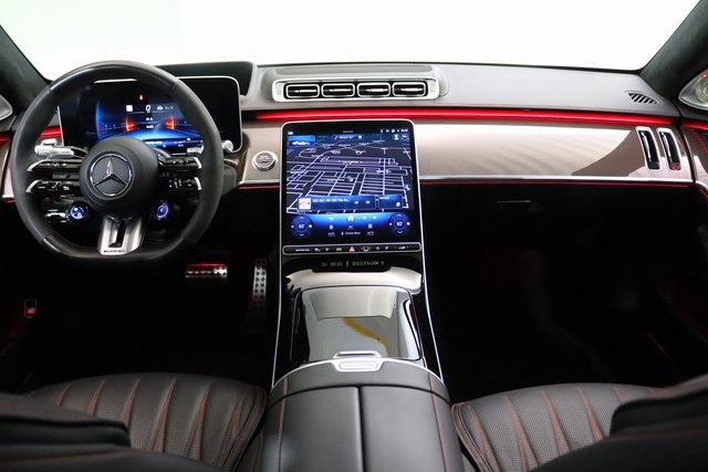 2024 Mercedes Benz S AMG 63 E PERFORMANCE photo 24