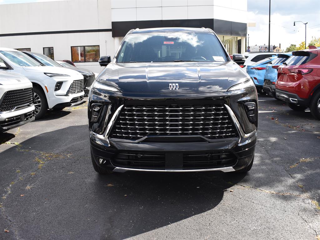 2026 Buick Enclave Avenir photo 2