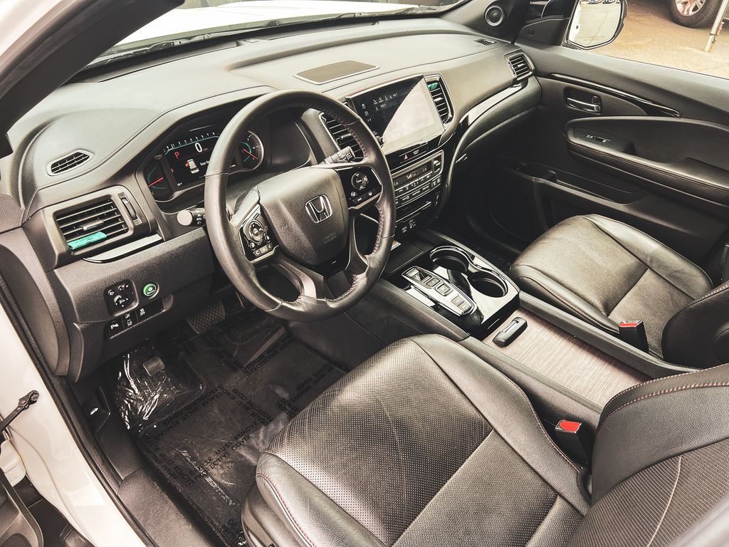 2022 Honda Pilot Black Edition photo 26