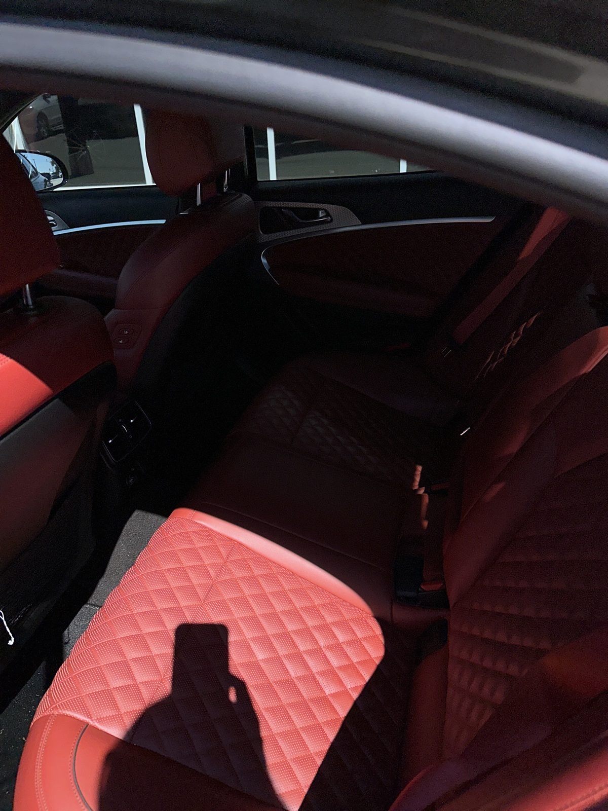 2023 Genesis G70 3.3T photo 3