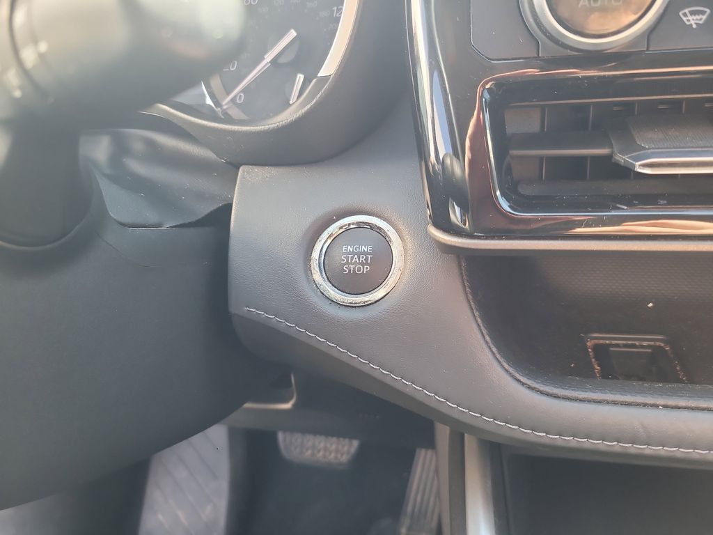 2022 Toyota Highlander XLE photo 18