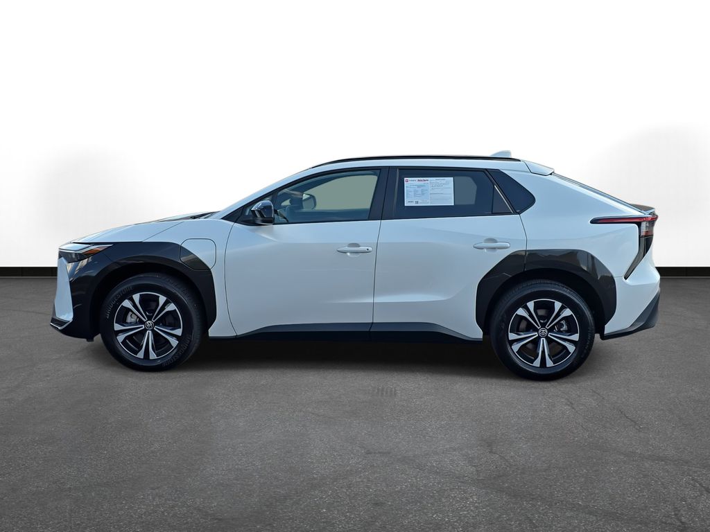 2024 Toyota bZ4X XLE photo 7