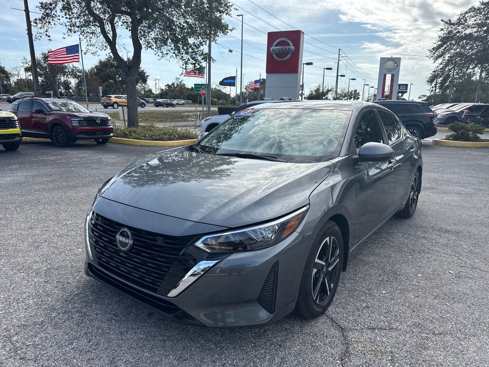 2025 Nissan Sentra SV photo 2