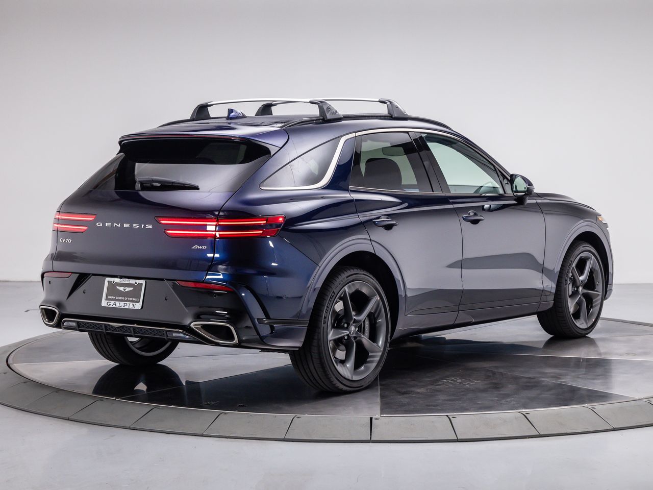 2026 Genesis GV70 2.5T Sport Prestige photo 4