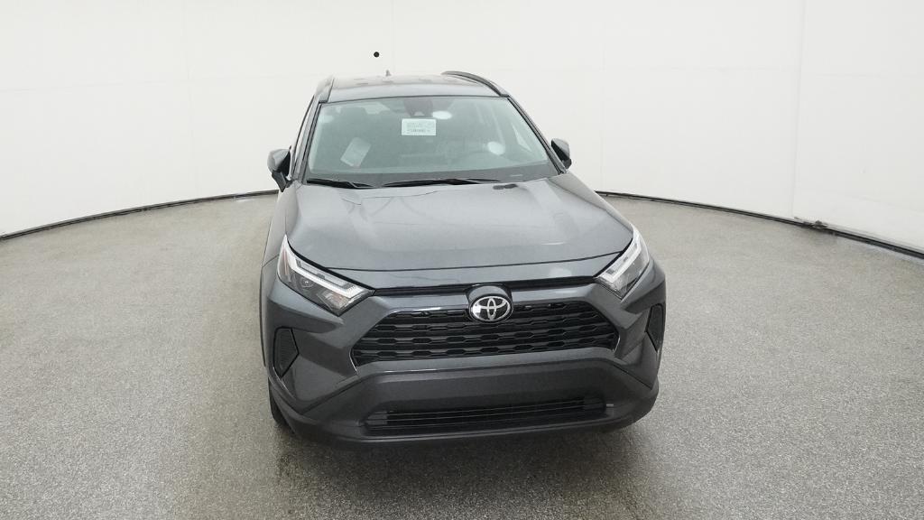 2025 Toyota RAV4 Hybrid XLE photo 2