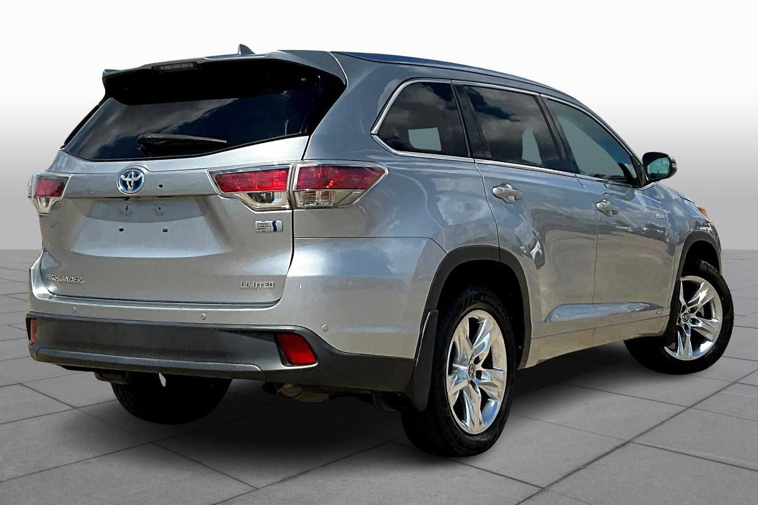 2016 Toyota Highlander Hybrid Limited Platinum photo 12