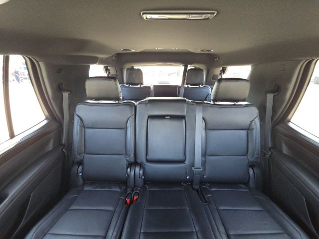 2022 Gmc Yukon SLE photo 16