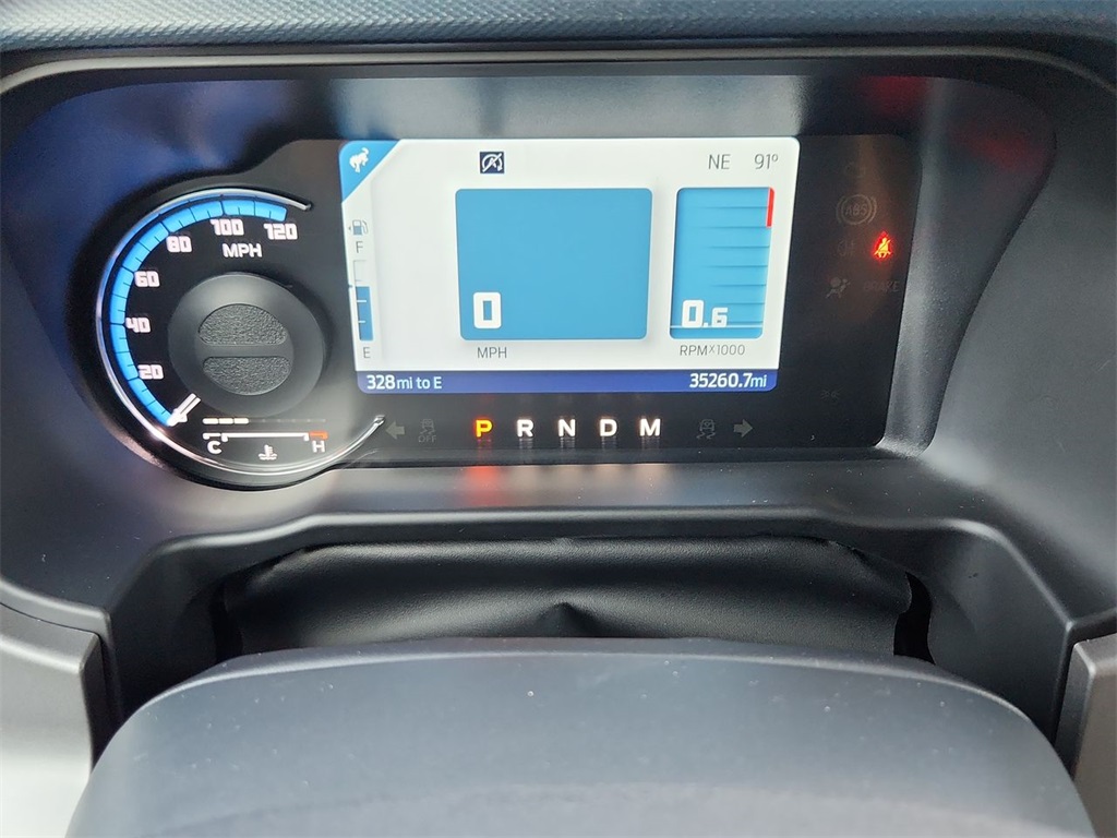 2023 Ford Bronco Outer Banks photo 12