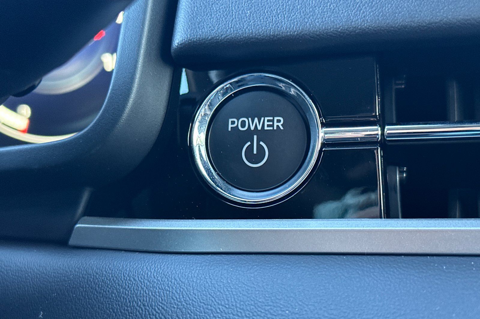 2025 Mitsubishi Outlander PHEV SE photo 20