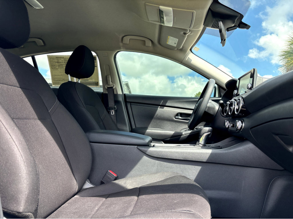 2024 Nissan Sentra S photo 9