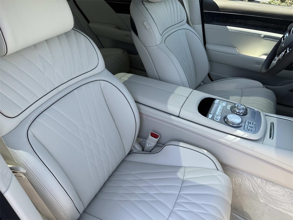 2026 Genesis G90 3.5T E-Supercharger photo 27