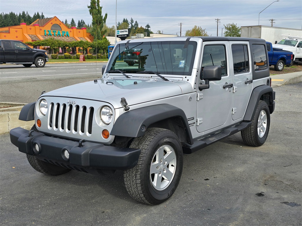 2011 Jeep Wrangler Unlimited Sport photo 3