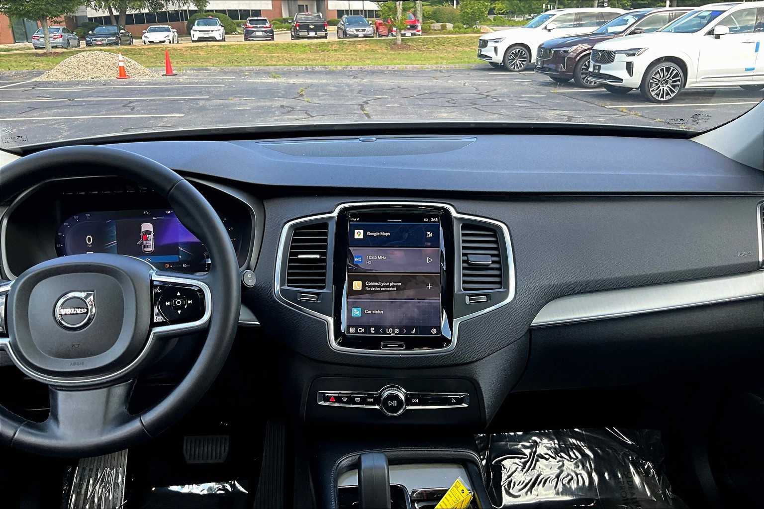 2023 Volvo XC90 Core photo 4