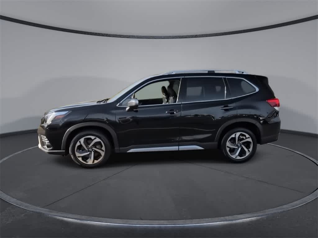 2023 Subaru Forester Touring photo 2