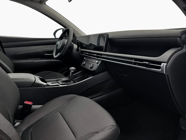 2026 Hyundai Tucson SE photo 15