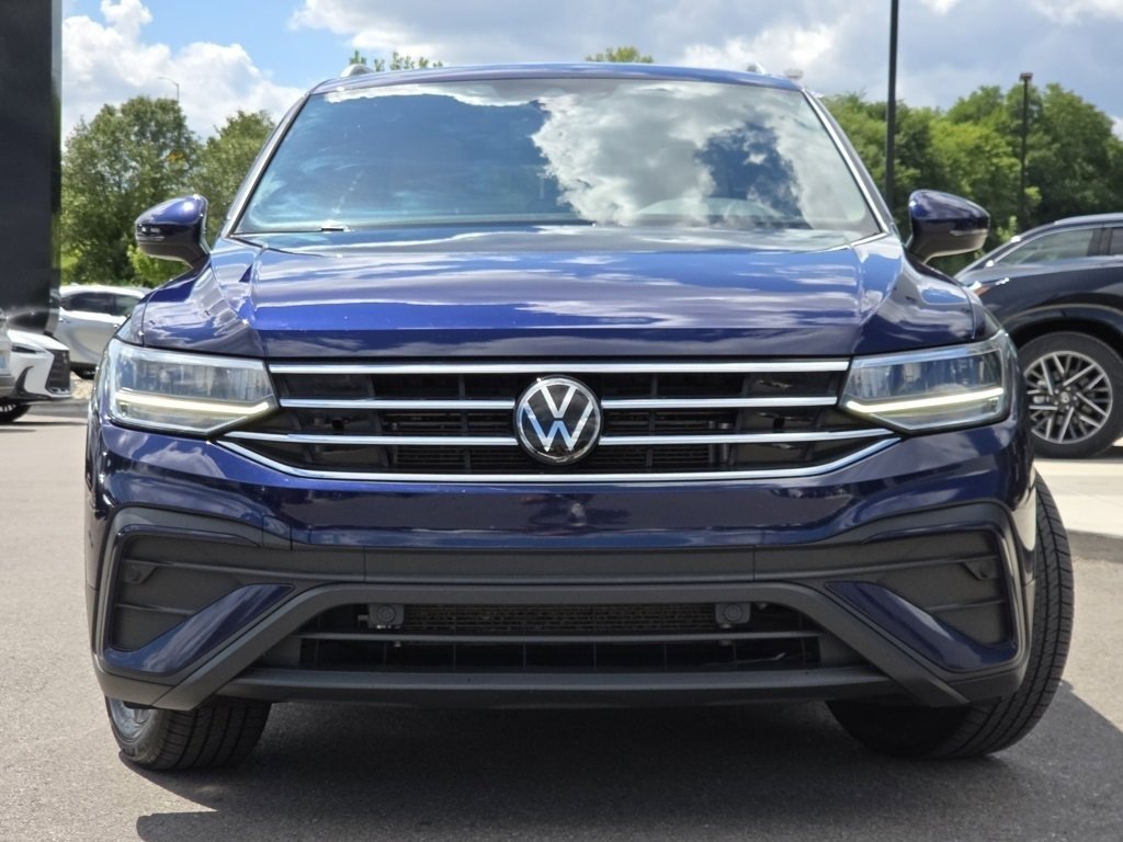 2022 Volkswagen Tiguan SE photo 3
