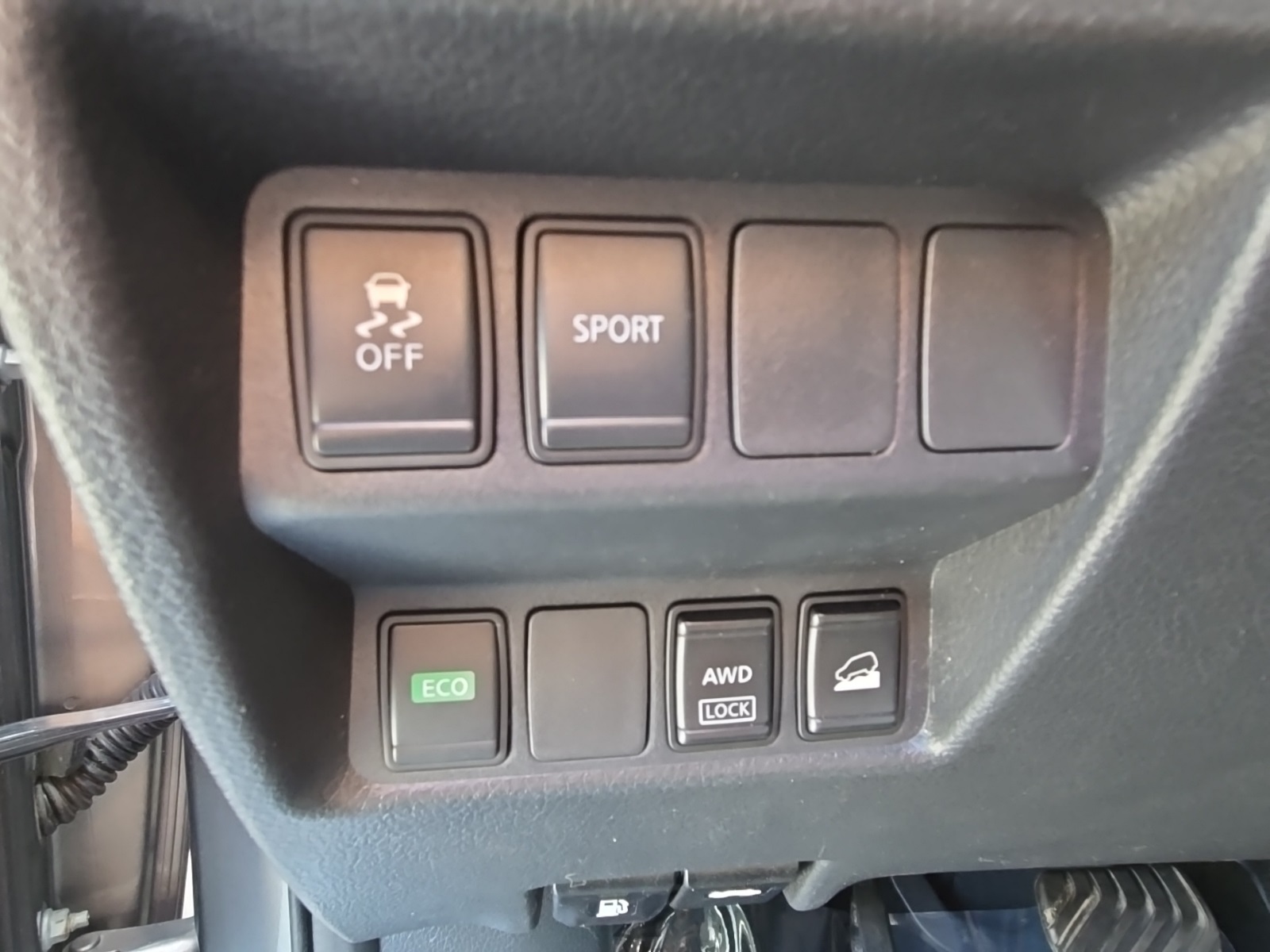 2016 Nissan Rogue SV photo 22