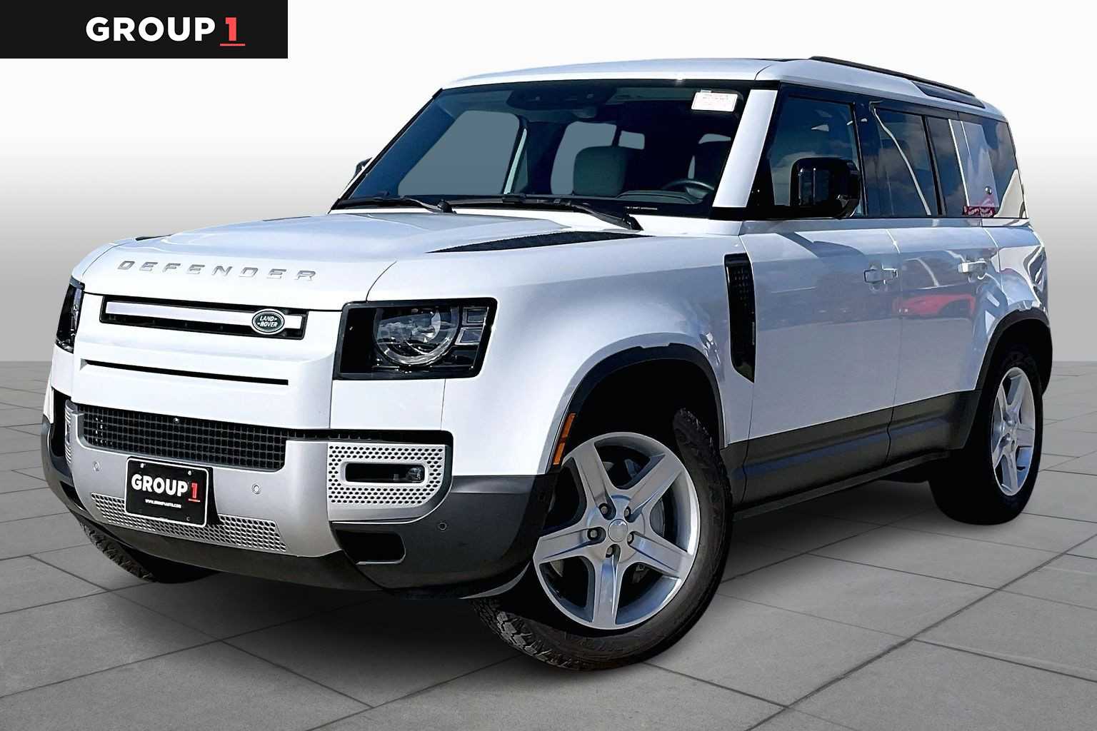 2023 Land Rover Defender SE